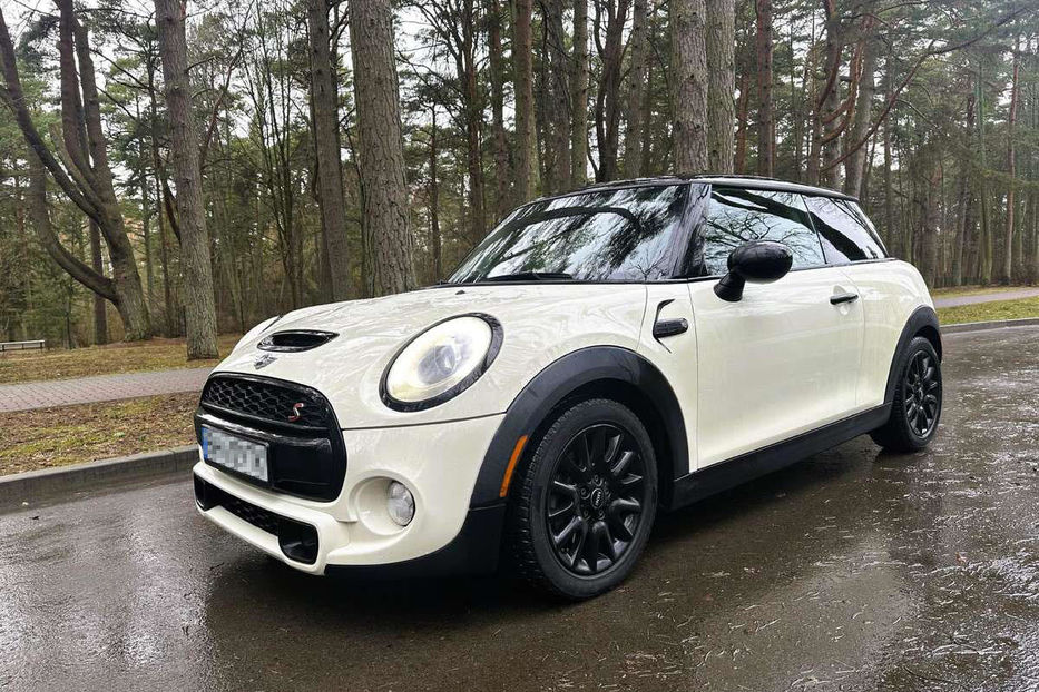 Продам MINI Cooper S Cooper S 2.0 AT (192 к.с.) 2015 года в Киеве