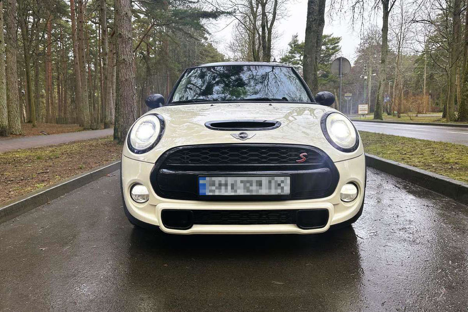 Продам MINI Cooper S Cooper S 2.0 AT (192 к.с.) 2015 года в Киеве