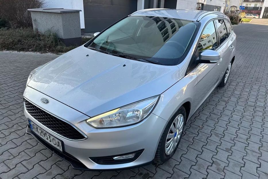 Продам Ford Focus 1.6 МТ (105 к.с.) 2016 года в Киеве