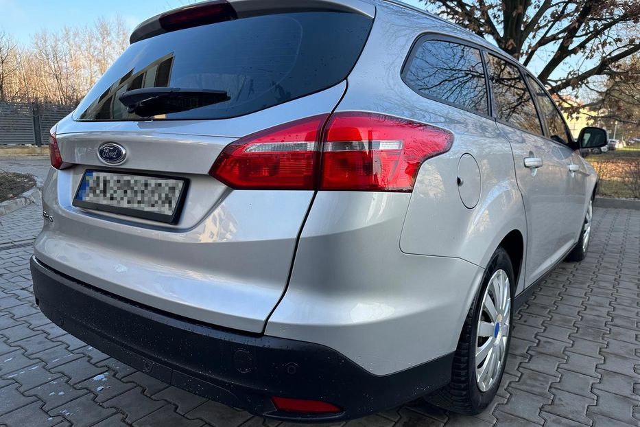 Продам Ford Focus 1.6 МТ (105 к.с.) 2016 года в Киеве