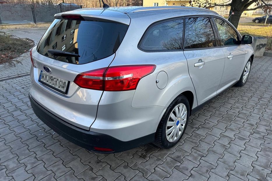 Продам Ford Focus 1.6 МТ (105 к.с.) 2016 года в Киеве