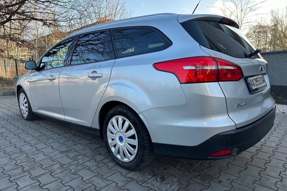 Продам Ford Focus 1.6 МТ (105 к.с.) 2016 года в Киеве