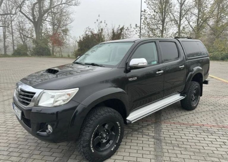 Продам Toyota Hilux 2011 года в г. Валки, Харьковская область