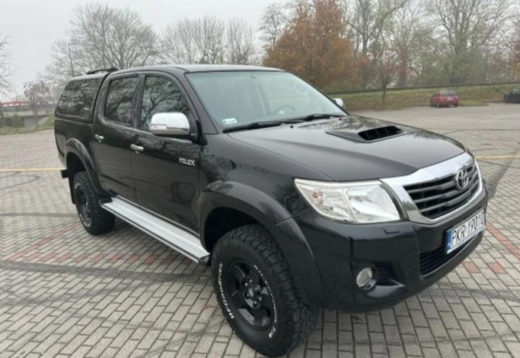 Продам Toyota Hilux 2011 года в г. Валки, Харьковская область