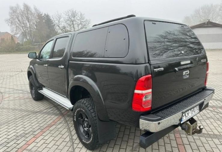 Продам Toyota Hilux 2011 года в г. Валки, Харьковская область