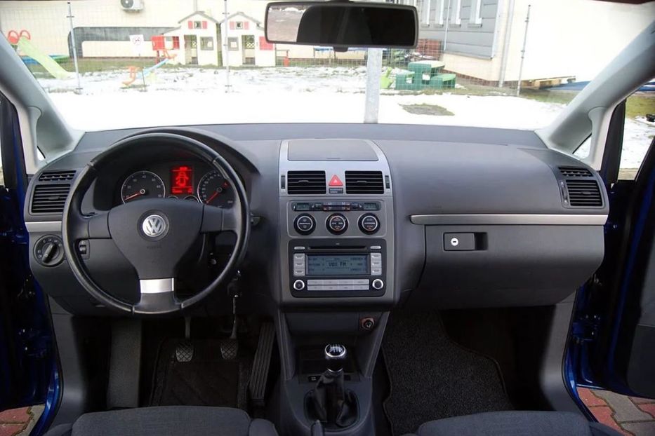 Продам Volkswagen Touran 2007 года в Киеве