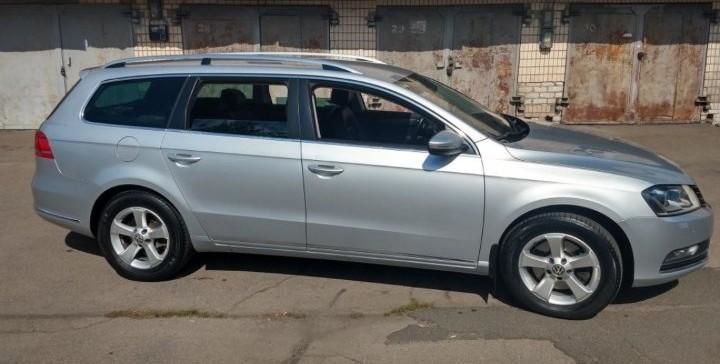 Продам Volkswagen Passat B7 2012 года в Киеве