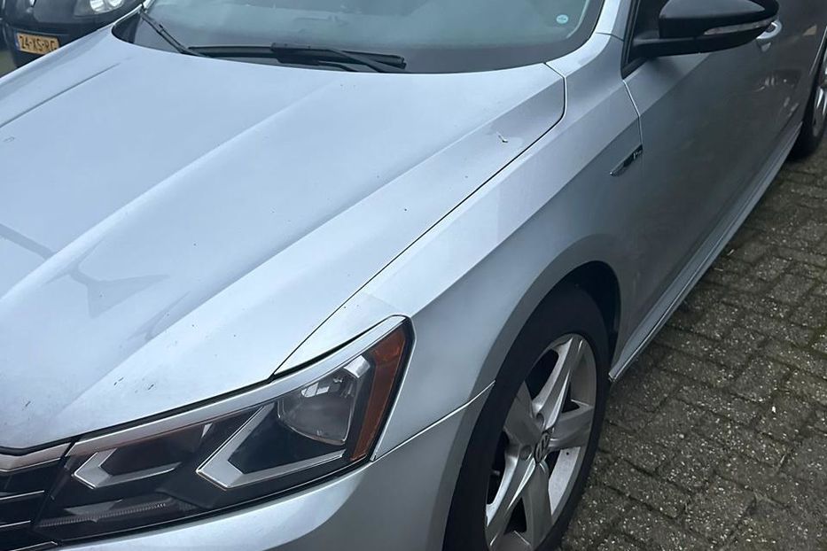 Продам Volkswagen Passat B8 2017 года в Киеве