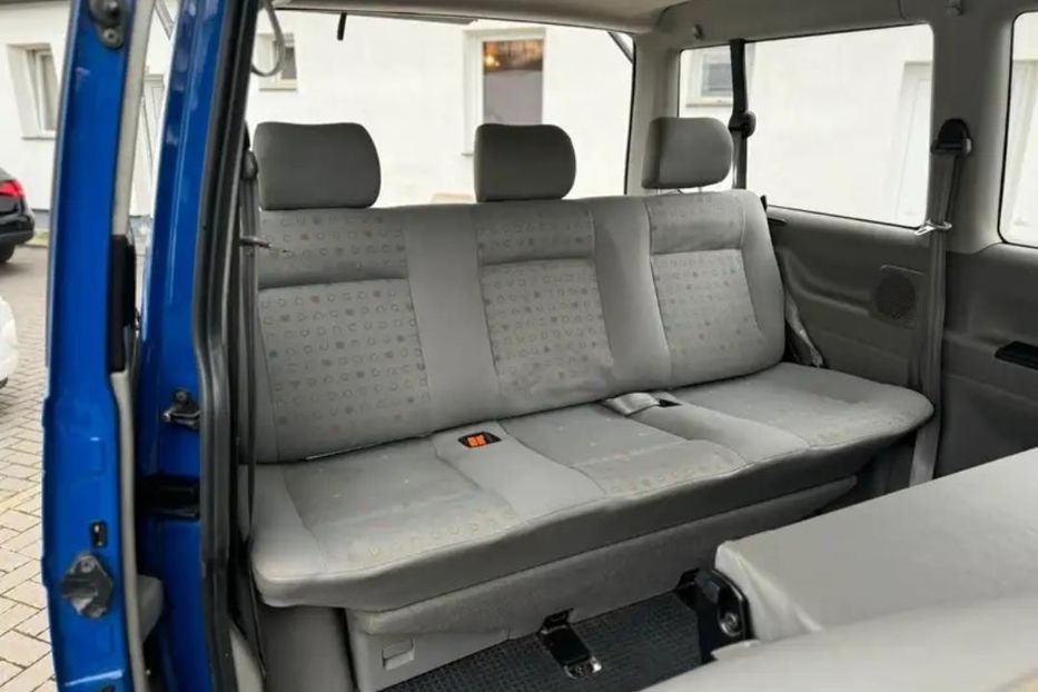 Продам Volkswagen T4 (Transporter) пасс. 2001 года в Днепре