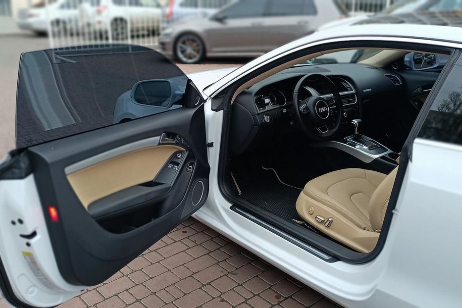 Продам Audi A5 2012 года в Одессе