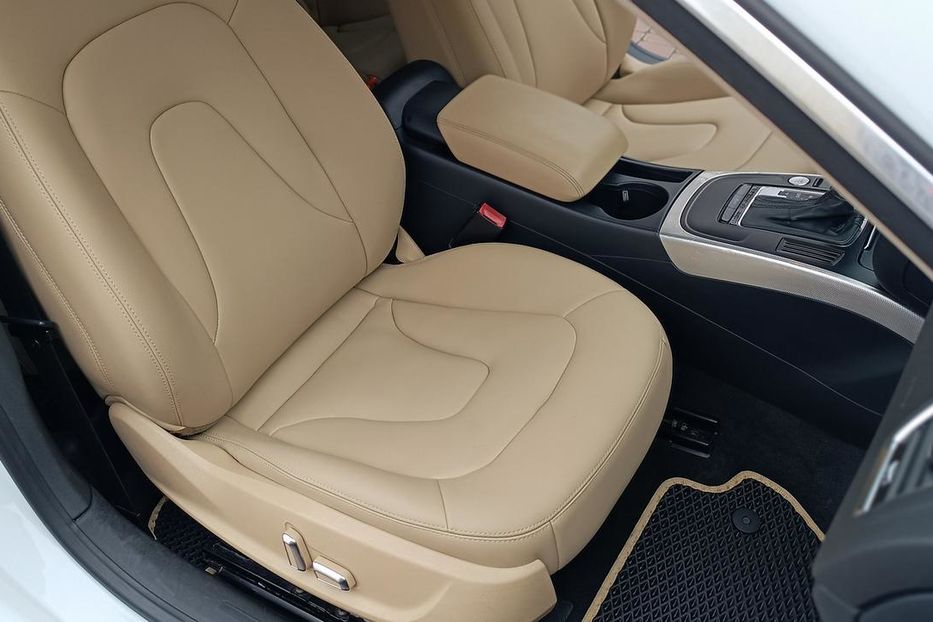 Продам Audi A5 2012 года в Одессе