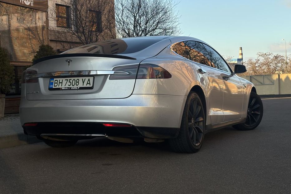 Продам Tesla Model S 2013 года в Одессе