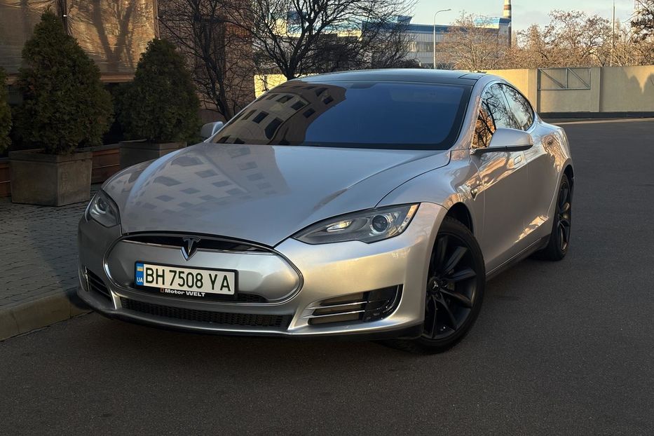 Продам Tesla Model S 2013 года в Одессе