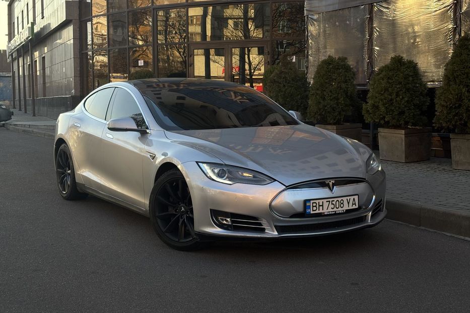 Продам Tesla Model S 2013 года в Одессе