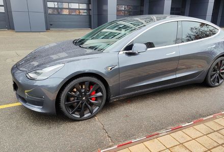 Продам Tesla Model 3 Performance 75 kWh Dual Motor 2020 года в Киеве