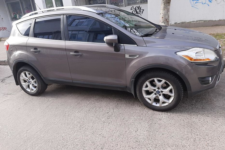 Продам Ford Kuga 2012 года в г. Кузнецовск, Ровенская область