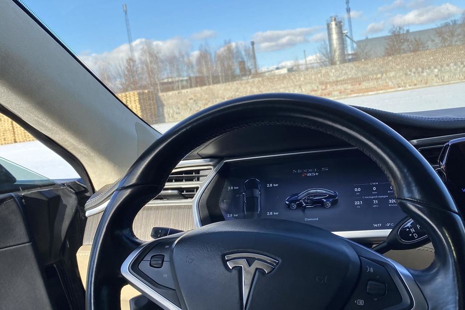 Продам Tesla Model S 85 2013 года в Житомире