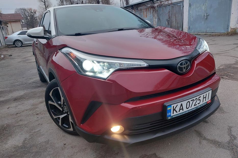 Продам Toyota C-HR Автомат 2018 года в Киеве