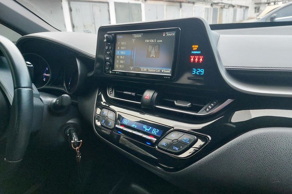 Продам Toyota C-HR Автомат 2018 года в Киеве