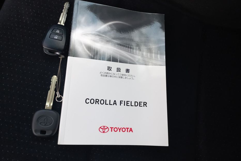 Продам Toyota Corolla Fielder гібрид 3,5л-100км 2016 года в Киеве