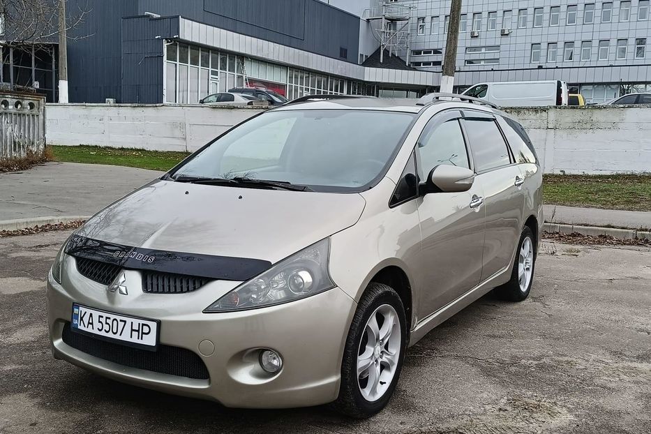 Продам Mitsubishi Grandis 2006 года в Киеве