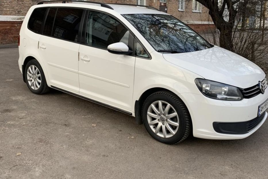 Продам Volkswagen Touran 2012 года в г. Коростень, Житомирская область