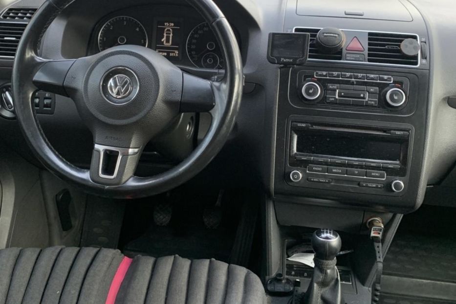 Продам Volkswagen Touran 2012 года в г. Коростень, Житомирская область