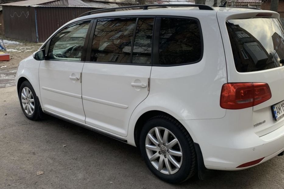 Продам Volkswagen Touran 2012 года в г. Коростень, Житомирская область