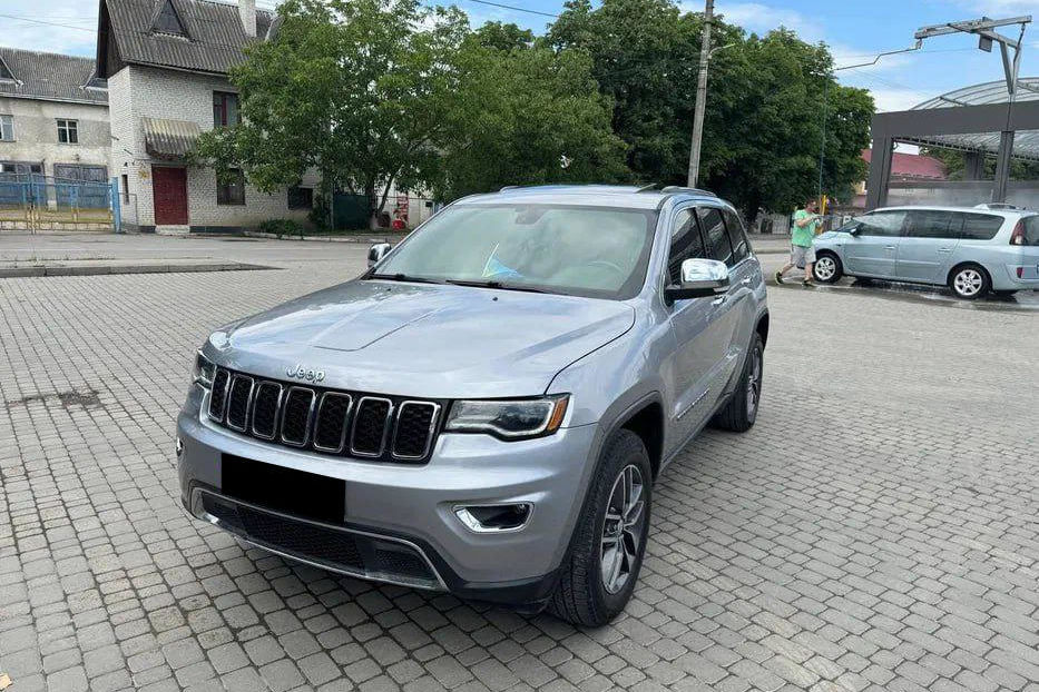 Продам Jeep Grand Cherokee 3.6 AT (295 к.с.) 2017 года в Виннице