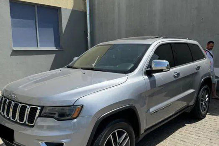 Продам Jeep Grand Cherokee 3.6 AT (295 к.с.) 2017 года в Виннице