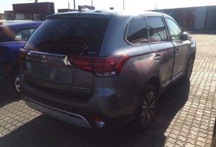 Продам Mitsubishi Outlander SE 2019 года в Киеве