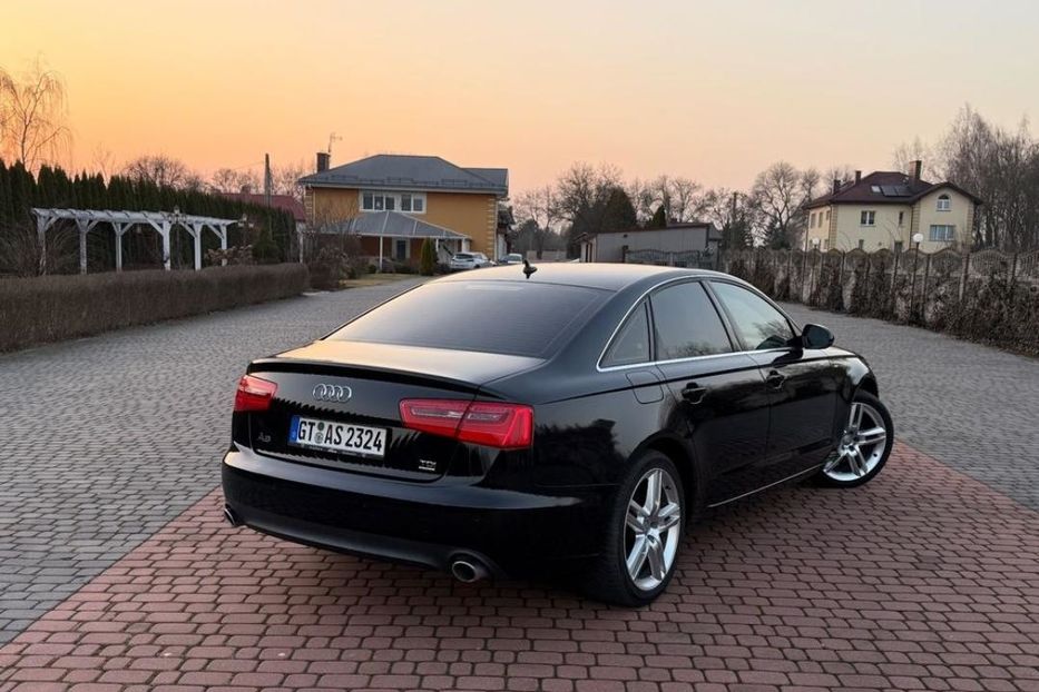 Продам Audi A4 2011 года в Киеве