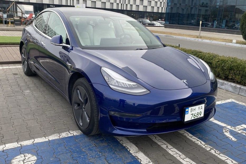 Продам Tesla Model 3 Standarte Range Plus  2019 года в Одессе