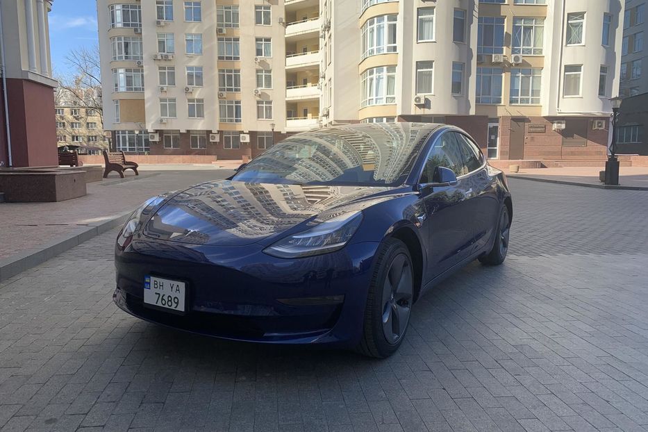 Продам Tesla Model 3 Standarte Range Plus  2019 года в Одессе