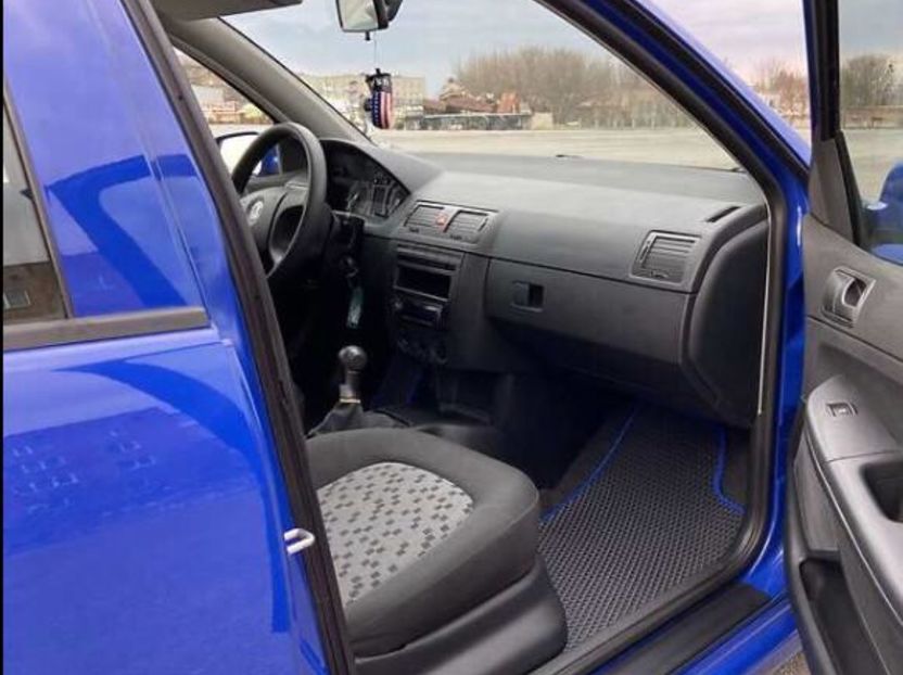 Продам Skoda Fabia 2006 года в Харькове