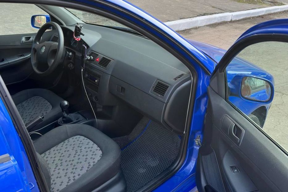 Продам Skoda Fabia 2006 года в Харькове