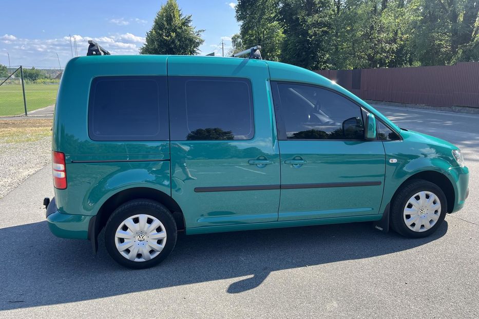 Продам Volkswagen Caddy пасс. 2012 года в Киеве