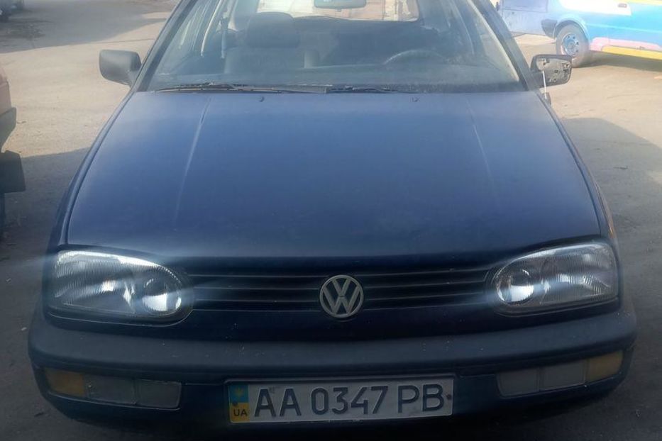 Продам Volkswagen Golf III 1.4 бензин 1995 года в Киеве