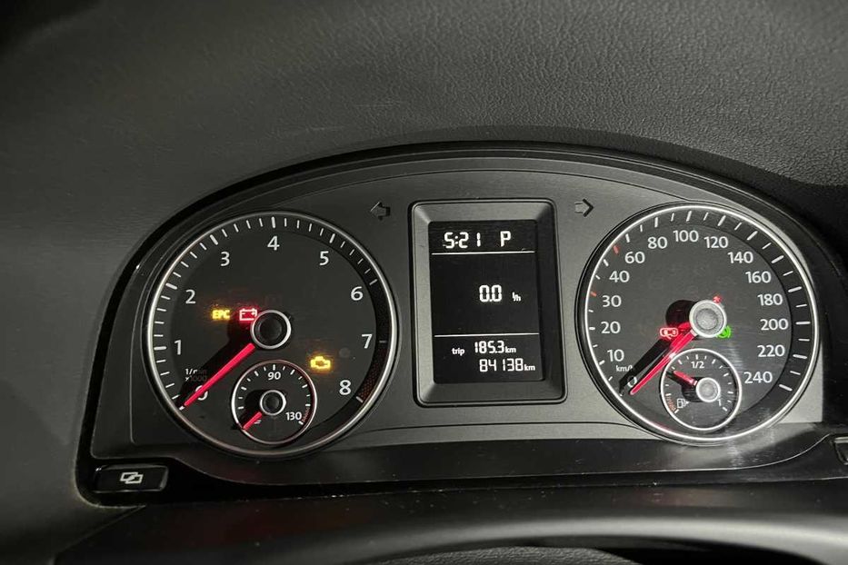 Продам Volkswagen Touran 2011 года в Киеве