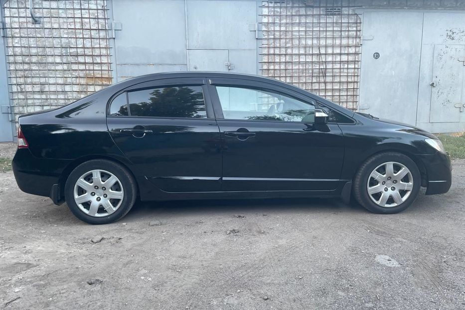 Продам Honda Civic 2008 года в г. Кривой Рог, Днепропетровская область