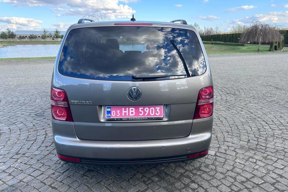 Продам Volkswagen Touran 1.6 mpi 7-місць 2009 года в Львове