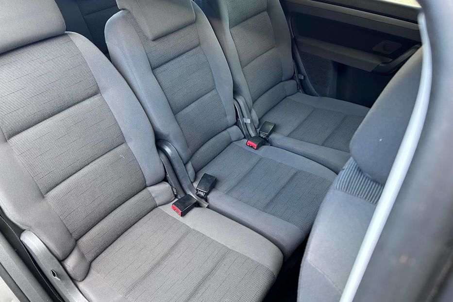 Продам Volkswagen Touran 1.6 mpi 7-місць 2009 года в Львове