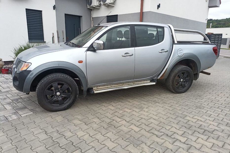 Продам Mitsubishi L 200 2009 года в Киеве