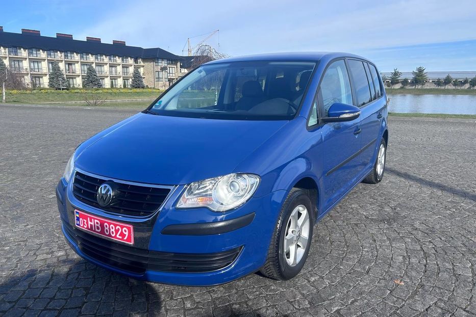 Продам Volkswagen Touran 1.6 mpi 2009 р.в 2009 года в Львове