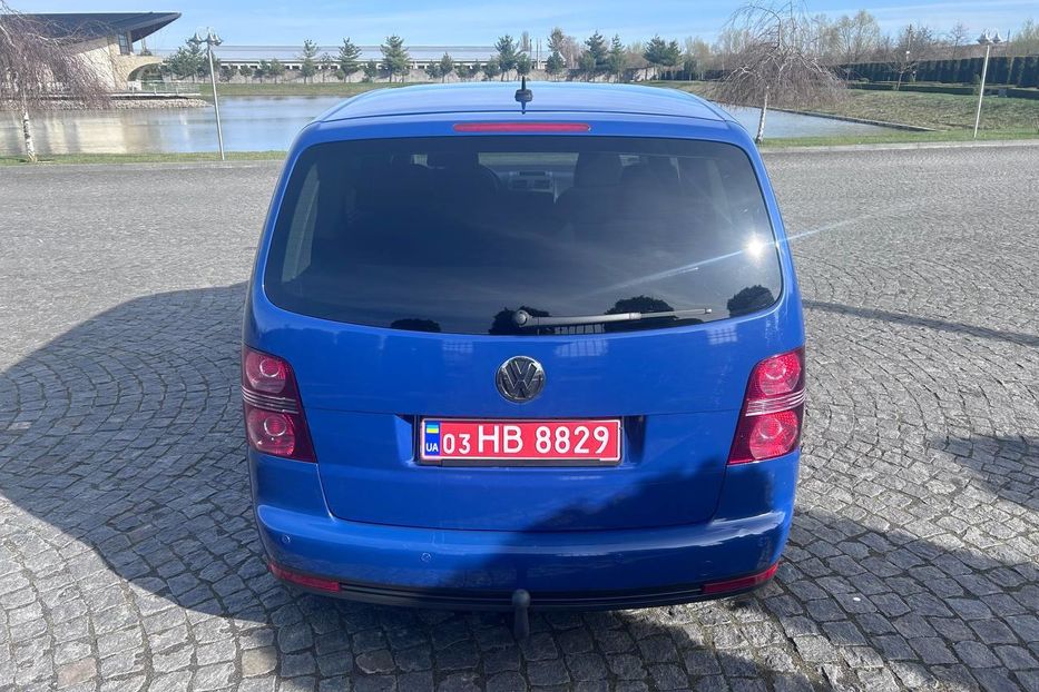 Продам Volkswagen Touran 1.6 mpi 2009 р.в 2009 года в Львове