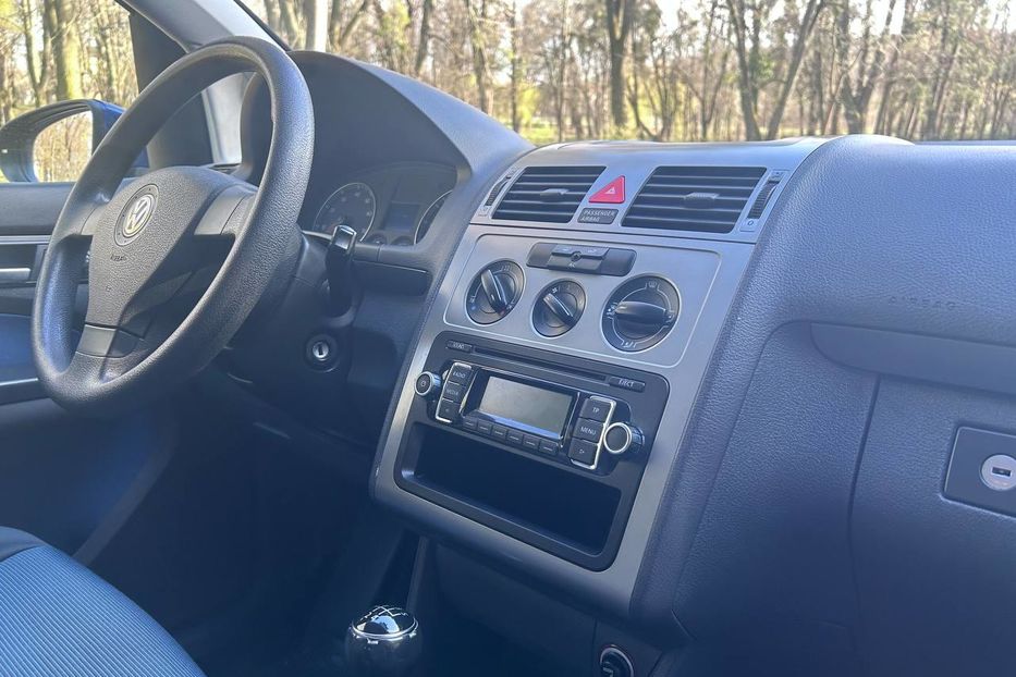 Продам Volkswagen Touran 1.6 mpi 2009 р.в 2009 года в Львове