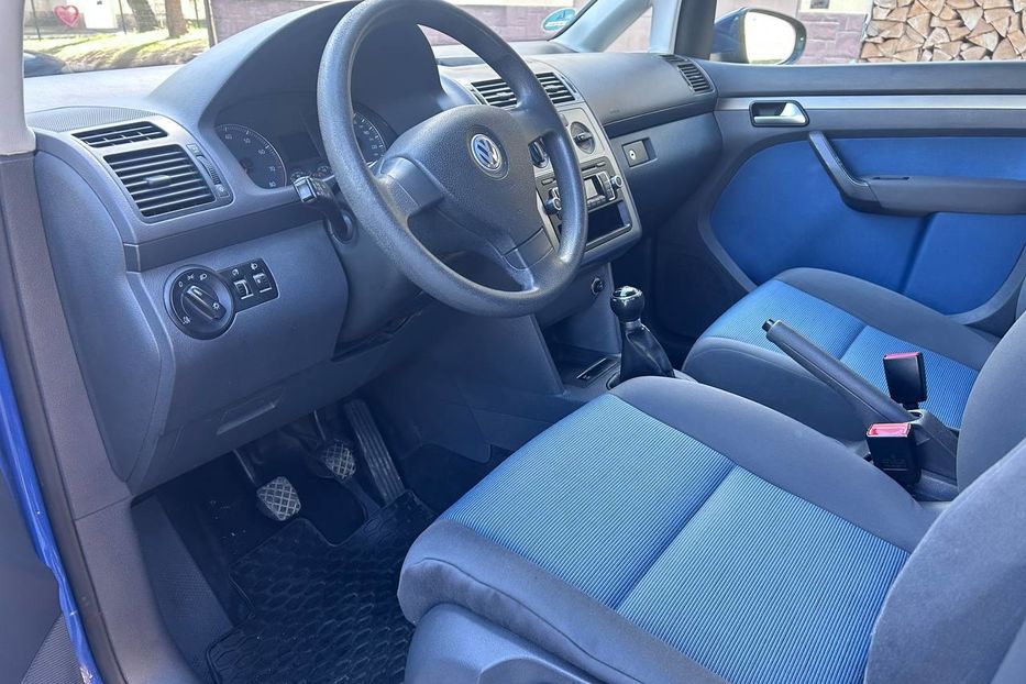 Продам Volkswagen Touran 1.6 mpi 2009 р.в 2009 года в Львове