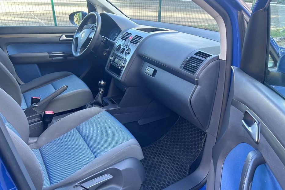 Продам Volkswagen Touran 1.6 mpi 2009 р.в 2009 года в Львове