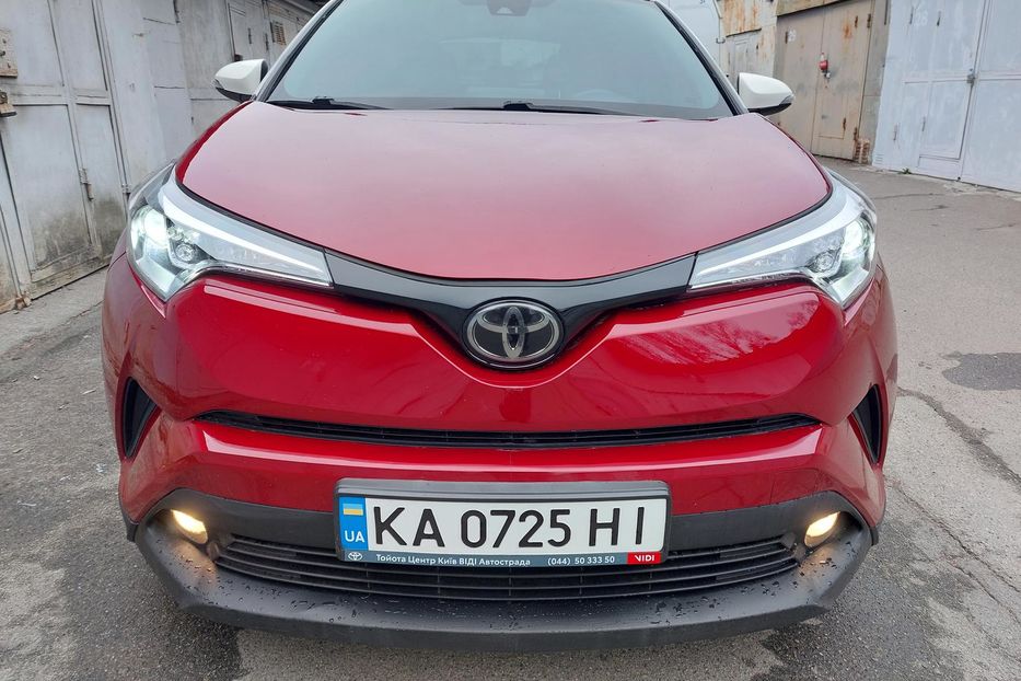Продам Toyota C-HR Автомат 2018 года в Киеве