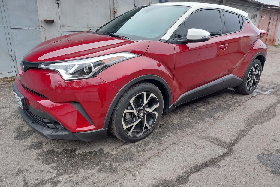 Продам Toyota C-HR Автомат 2018 года в Киеве